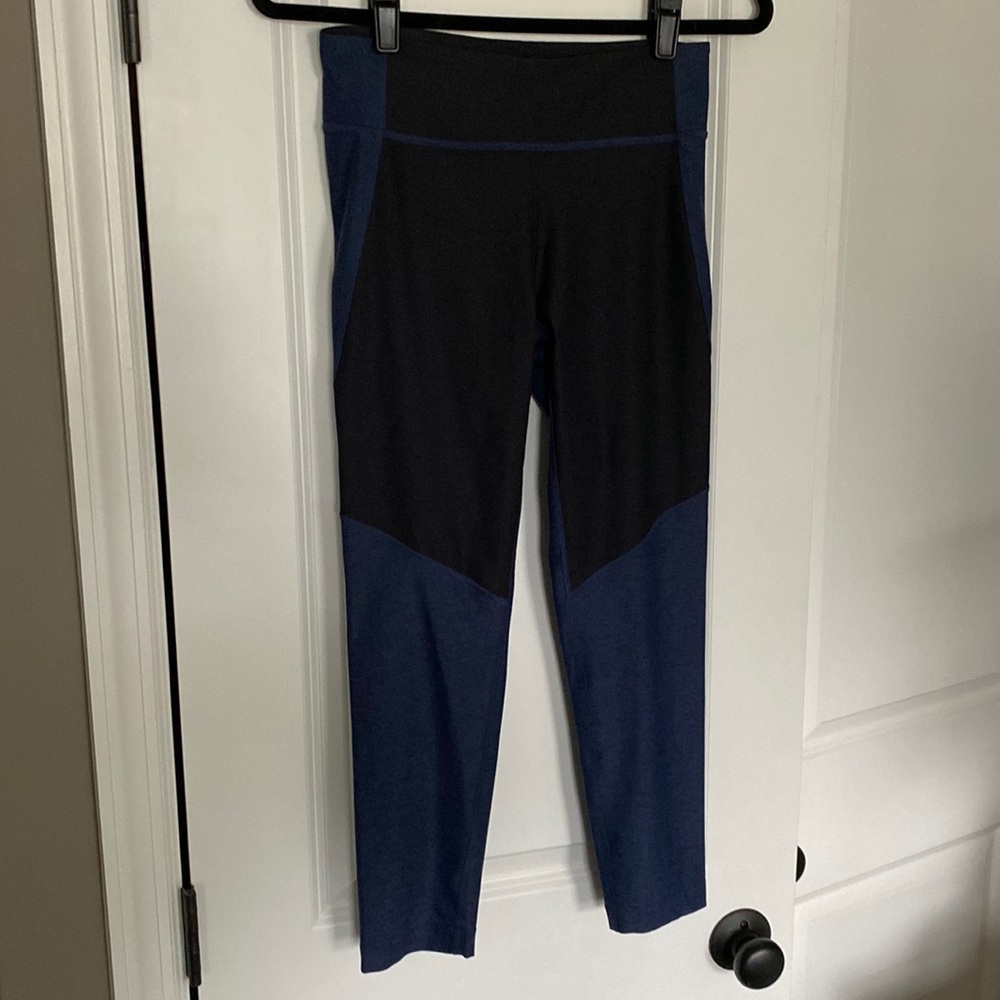 Outdoor Voices, Navy & Black, Size M, Never Worn